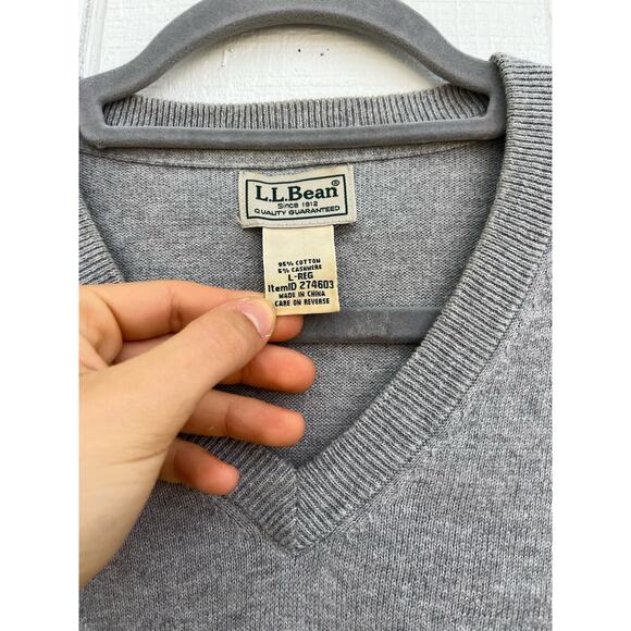 Vintage Men's L.L. Bean Gray V Neck Sweater, Soft, Cotton Cashmere Blend, Size L - Picture 3 of 3